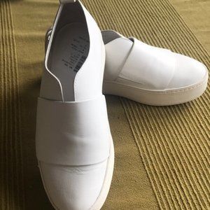 Vince Wallace Sneakers - Womens Size 6